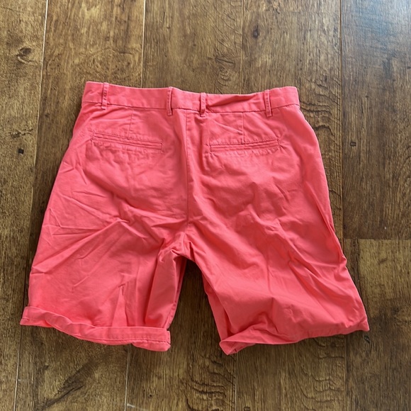Khakis by GAP Boyfriend Roll-up Shorts - Picture 4 of 10